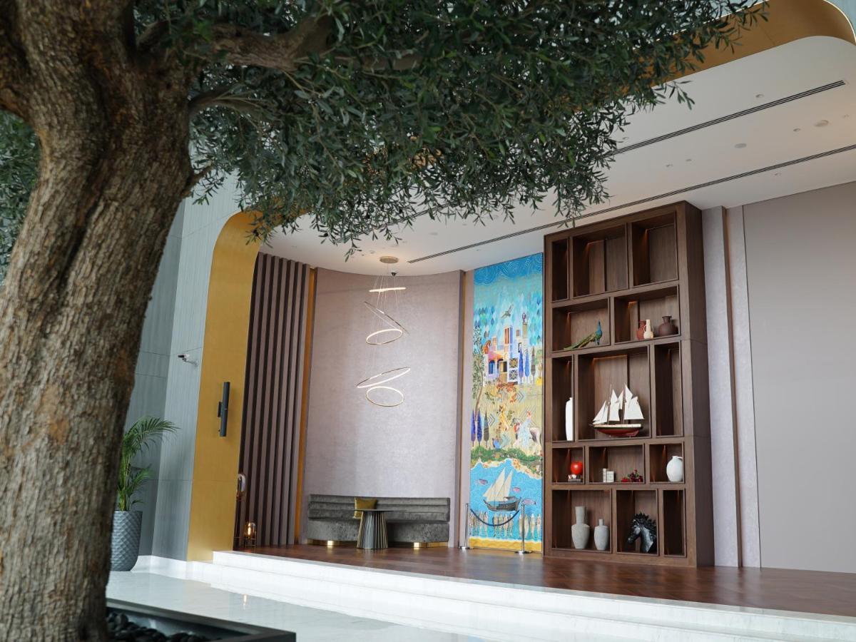 Movenpick Jumeirah Village Triangle Dubai Exteriör bild The interior of the new synagogue